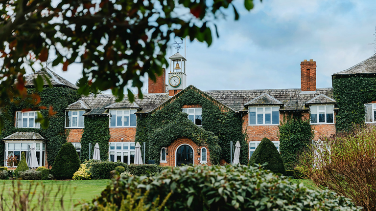 Amyandadam 0234 Websize Sky Edit2