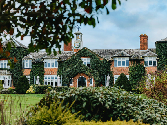 Amyandadam 0234 Websize Sky Edit2