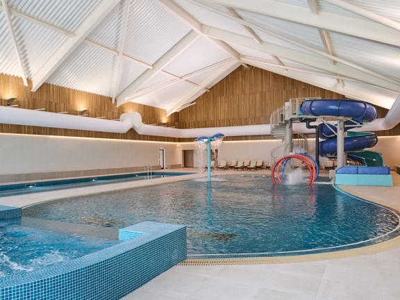 The Club - Pool & Family Flume (inc Whirlpool)
