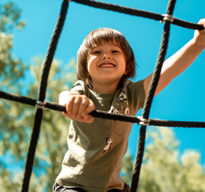 Family Child Climbing3